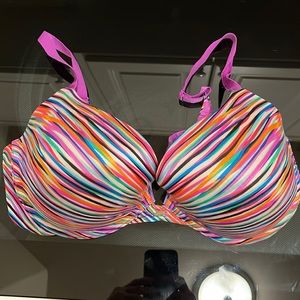 Victoria’s Secret plunge bra
